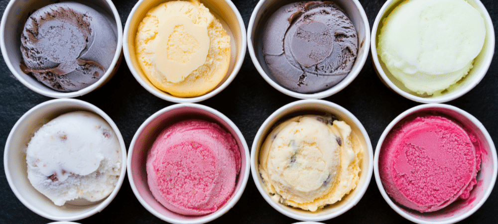 各种杯装冰淇淋