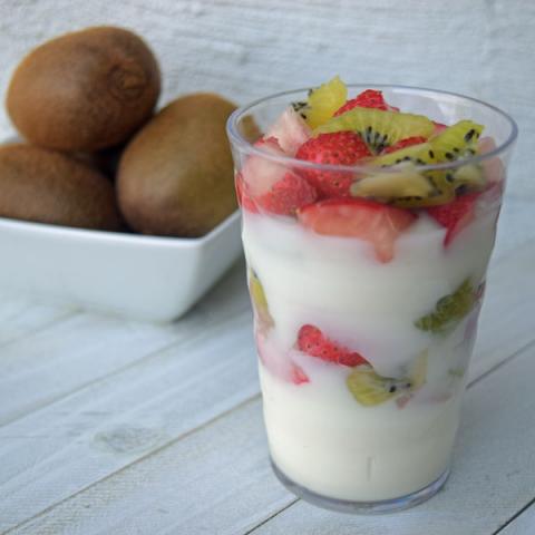 holiday-fruit-parfait